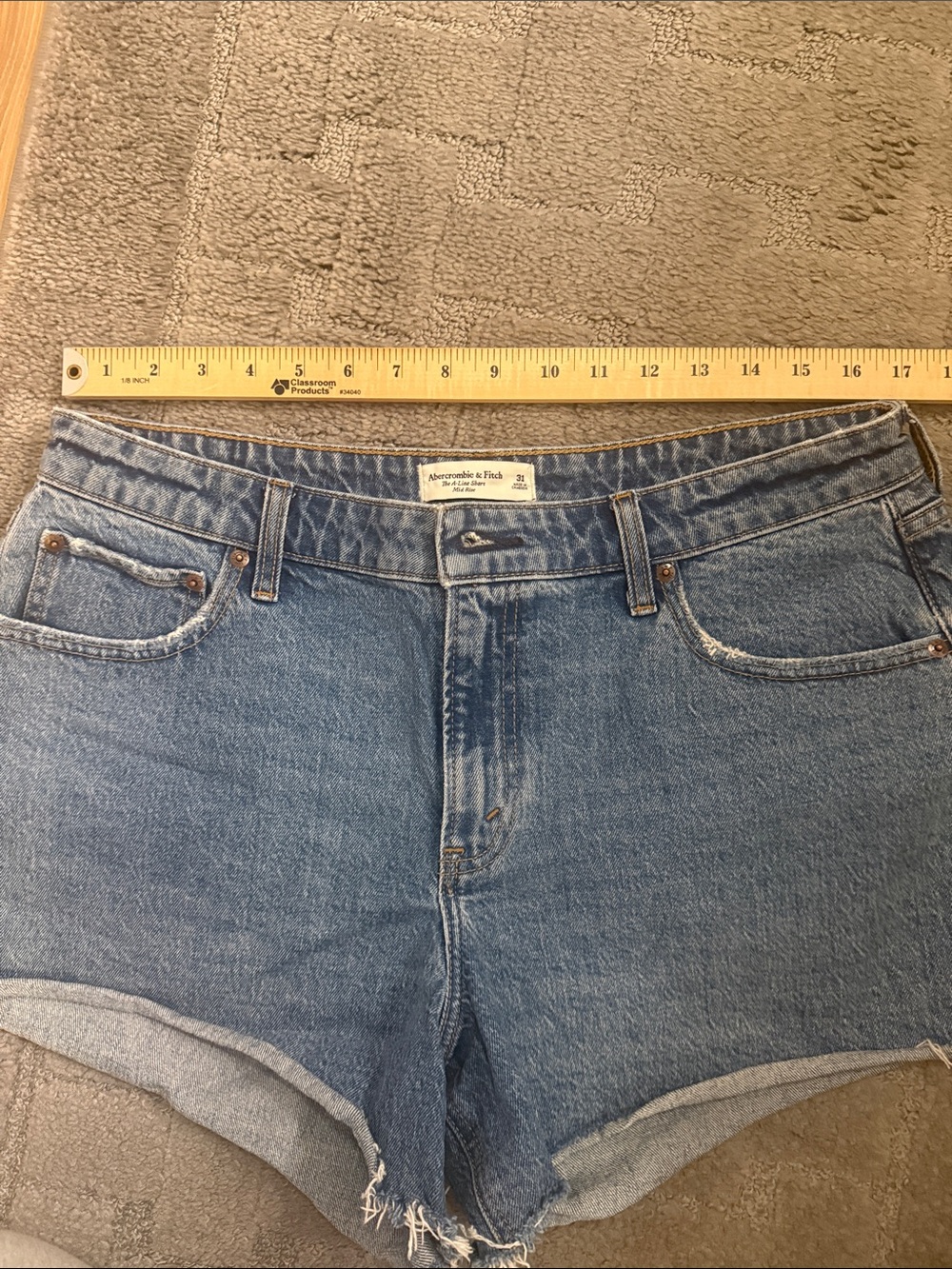 Abercrombie & Fitch Light Blue Denim Jean Shorts - Picture 4 of 6